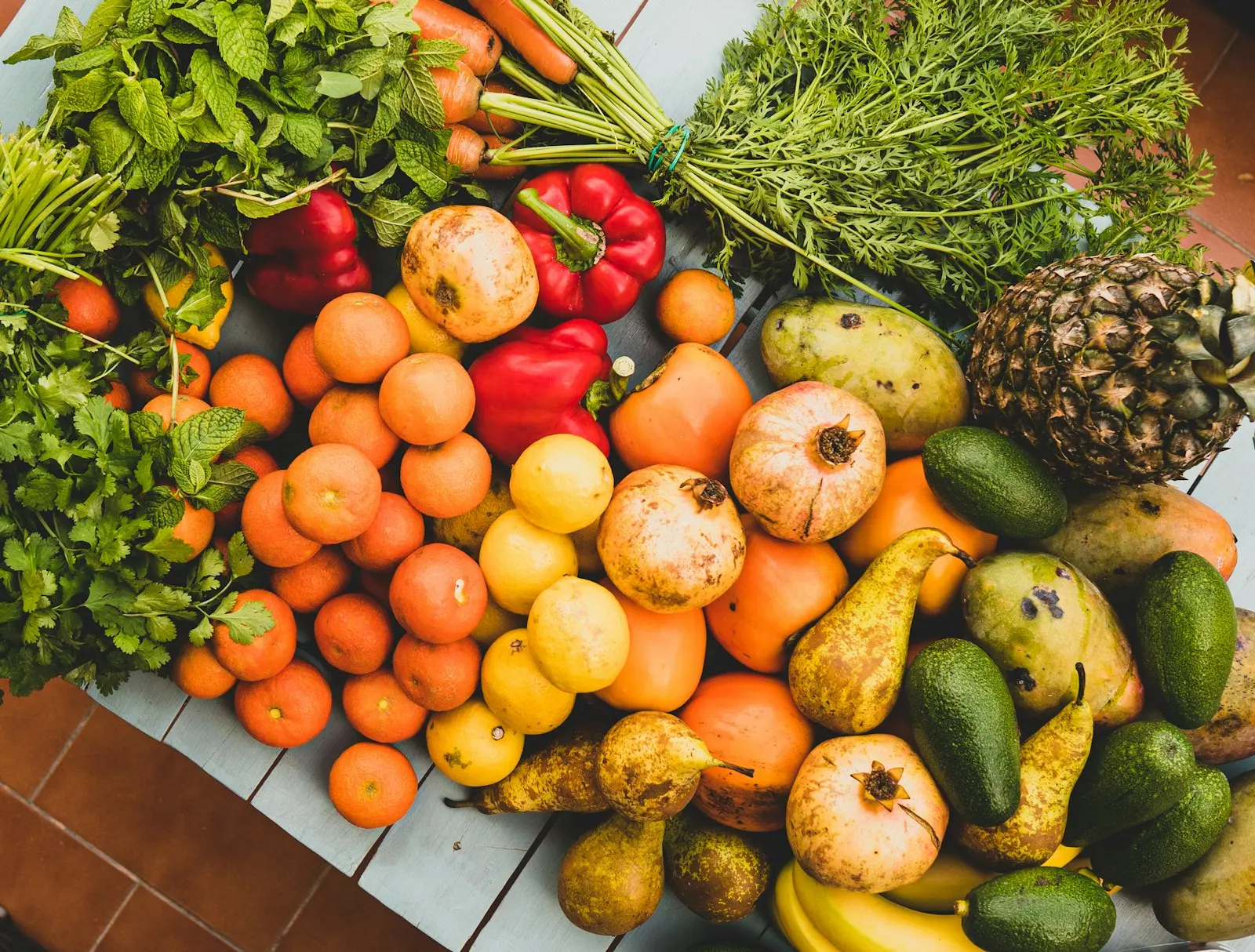 Fruits — Seasonal & Fresh